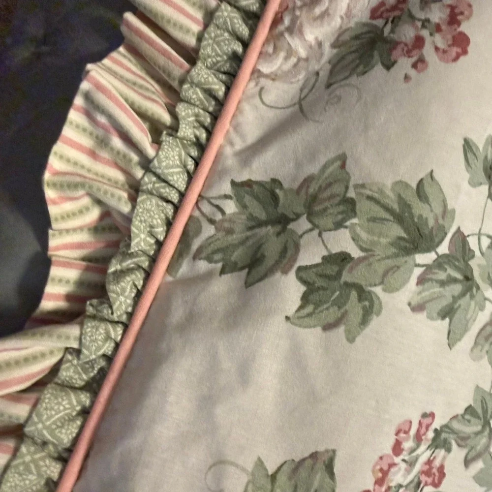 Glynda Turley Cottagecore Floral Ruffle Shabby Chic Ivy Rose bedspread comforter